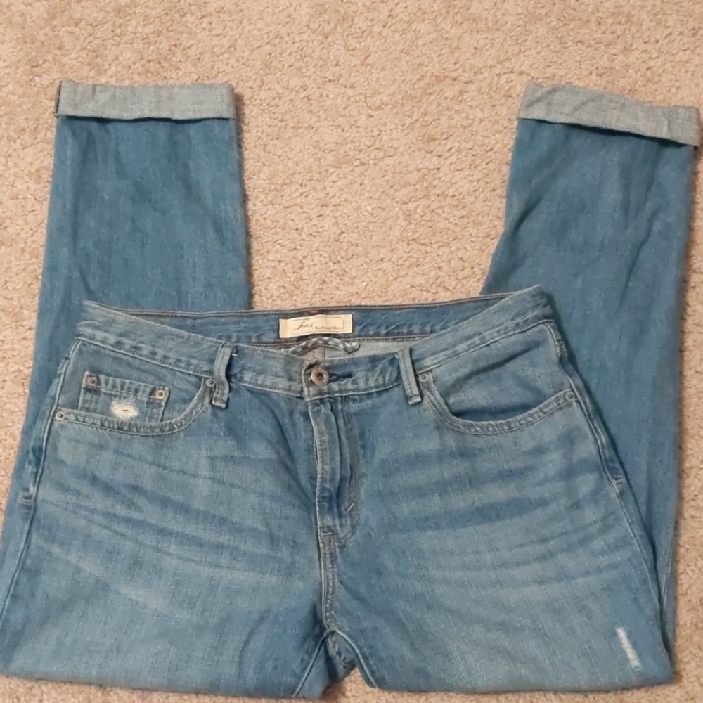 Levi's Boyfriend Slim Distressed Jeans
